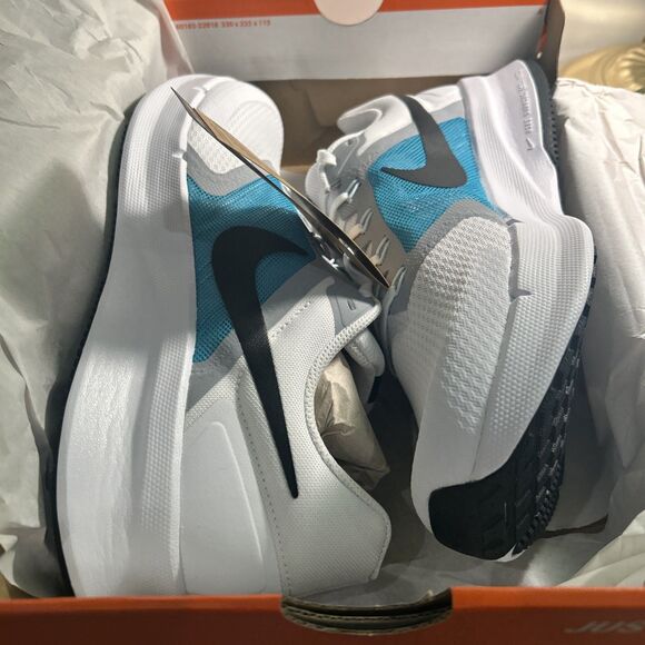 NIKE MENS RUNSWIFT 3 RUNNING SHOES SIZE 10.5 (DR2695 106) NEW WITH BOX main image 8